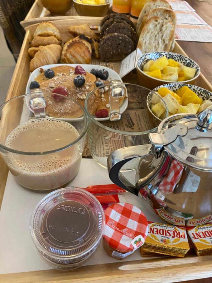 O Bain Soleil Bed & Breakfast Bourg-Saint-Andeol Bagian luar foto