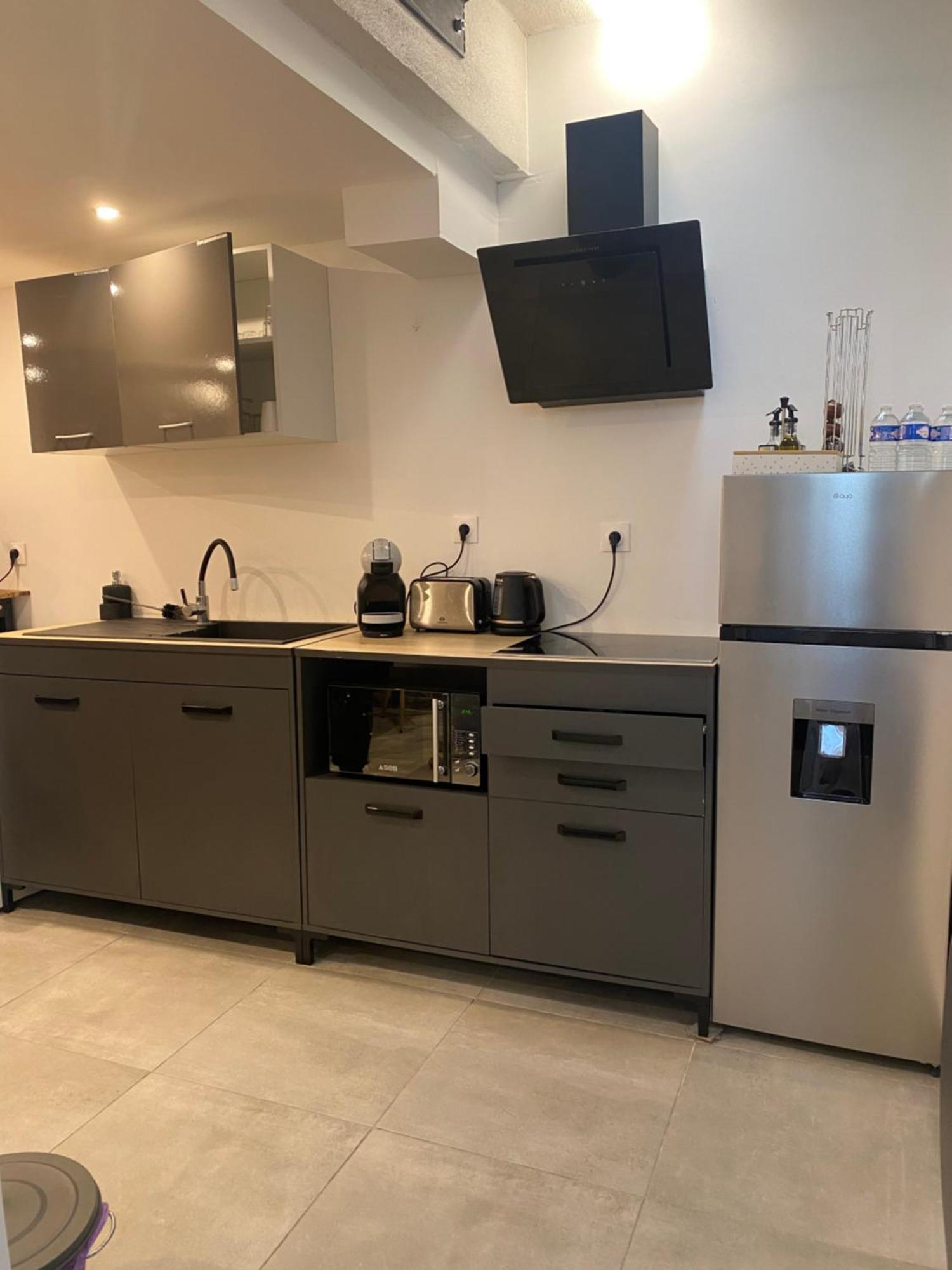 O Bain Soleil Bed & Breakfast Bourg-Saint-Andeol Bagian luar foto